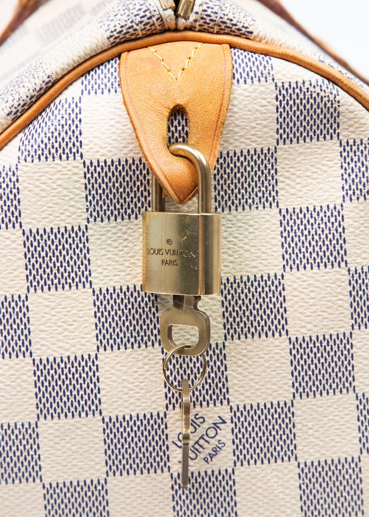 12-louis-vuitton-speedy-damier-azur-30-akcesoria