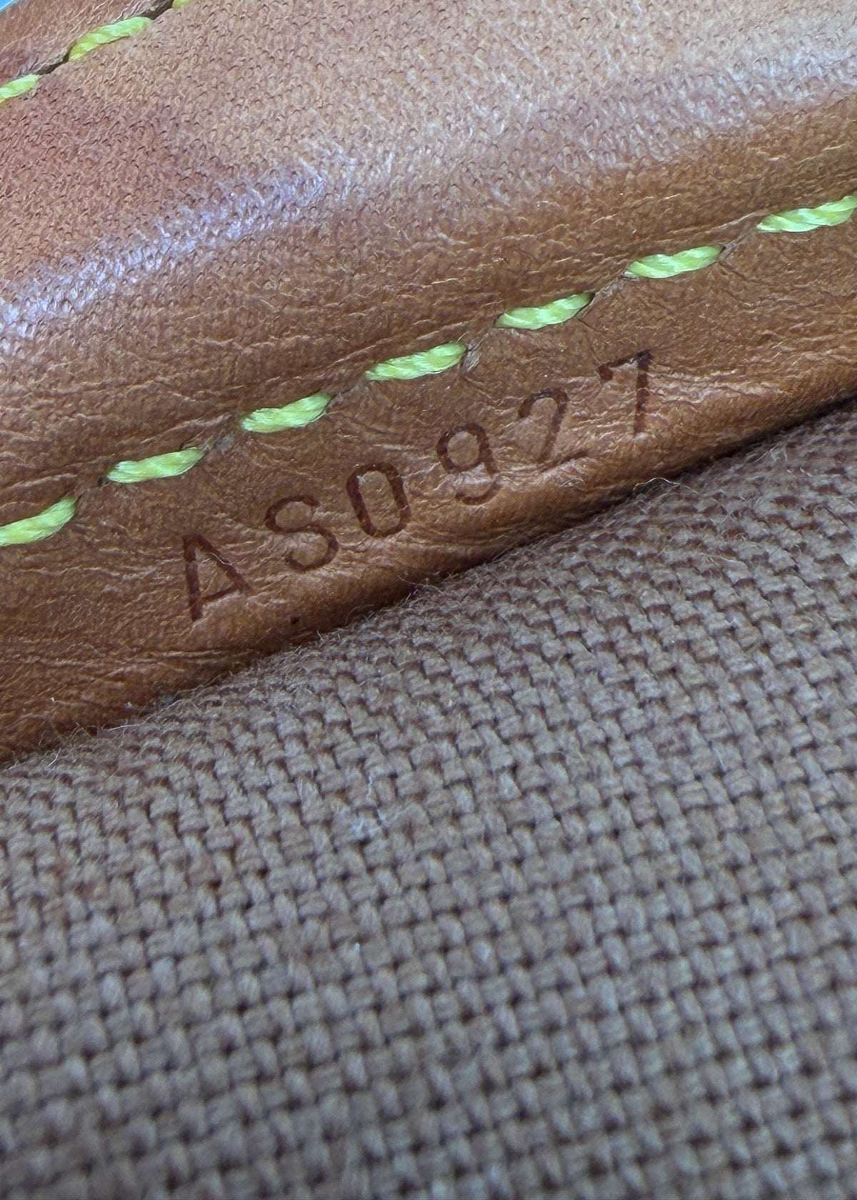 13-louis-vuitton-columbine-limited-edition-zoom-metka
