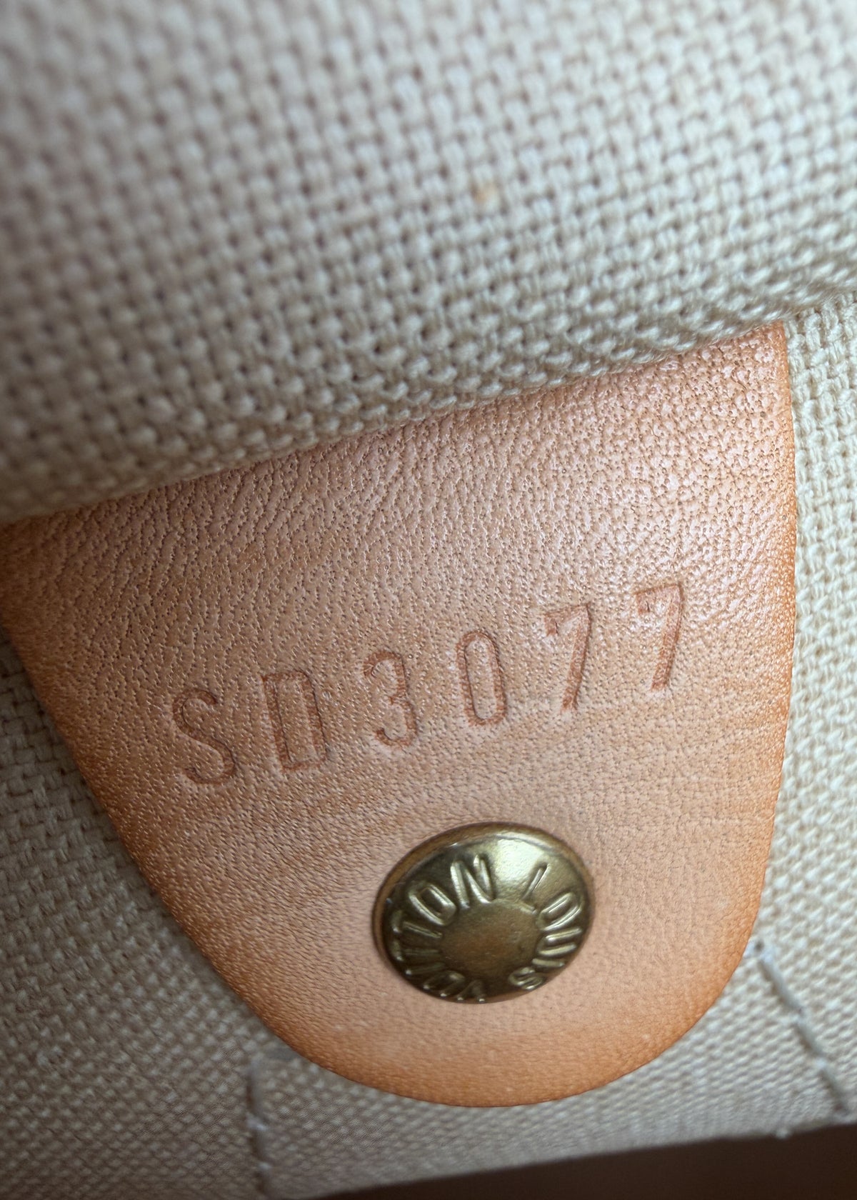 13-louis-vuitton-speedy-damier-azur-metka