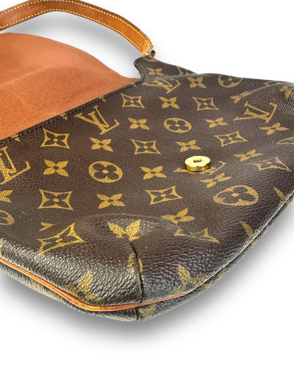 Louis Vuitton Musette Tango