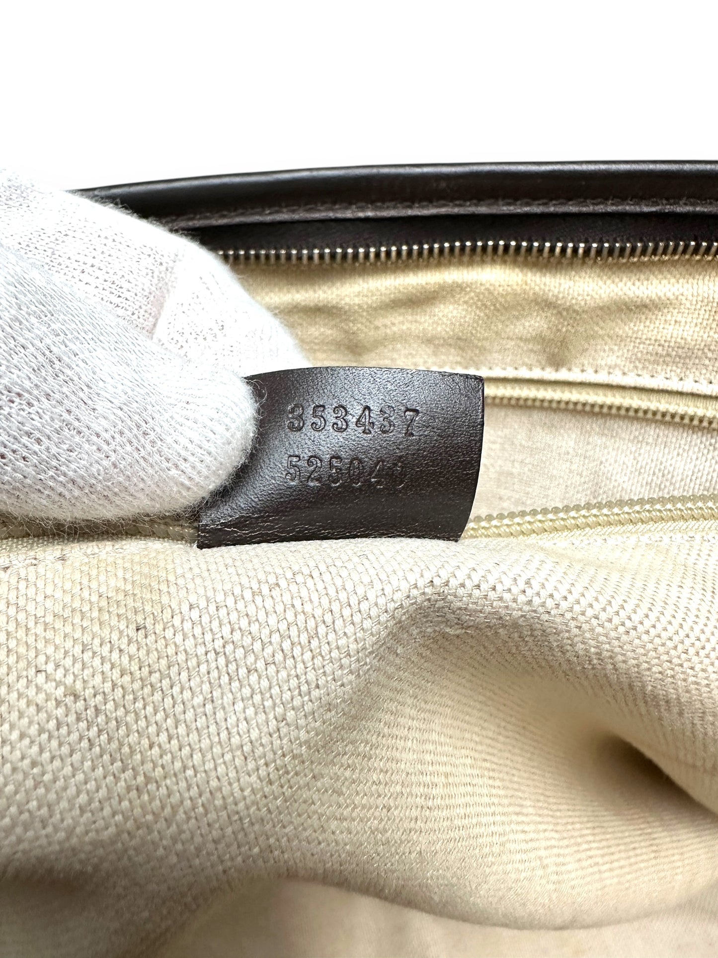 Gucci GG supreme