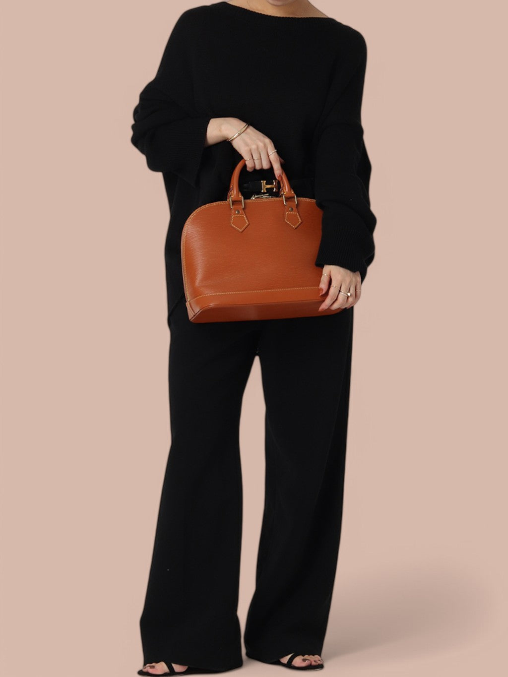 Louis Vuitton alma epi