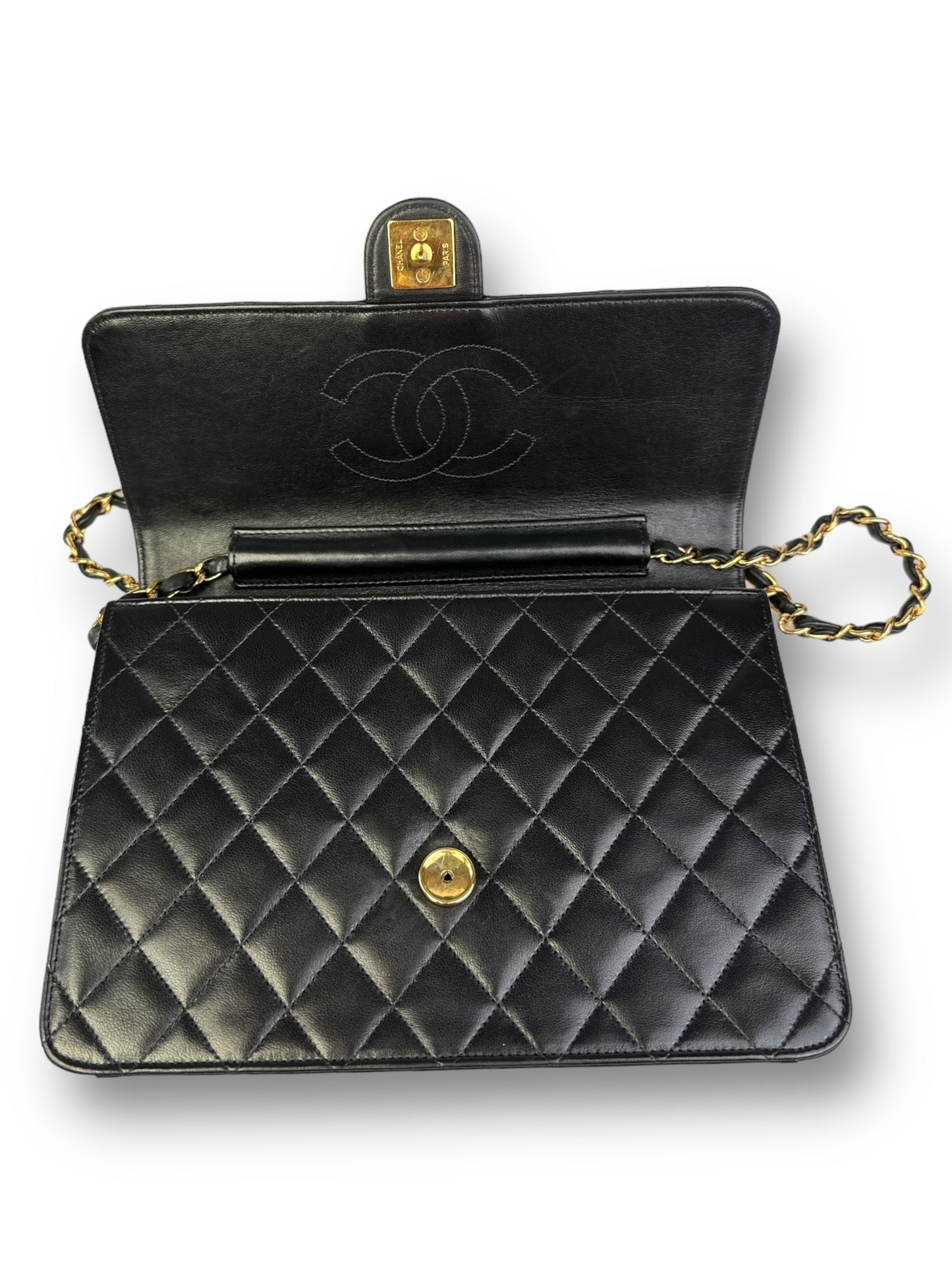 Chanel medium single flap