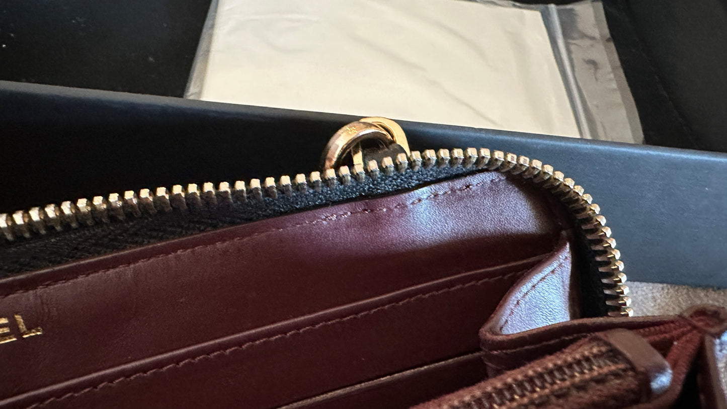 Chanel wallet on chain