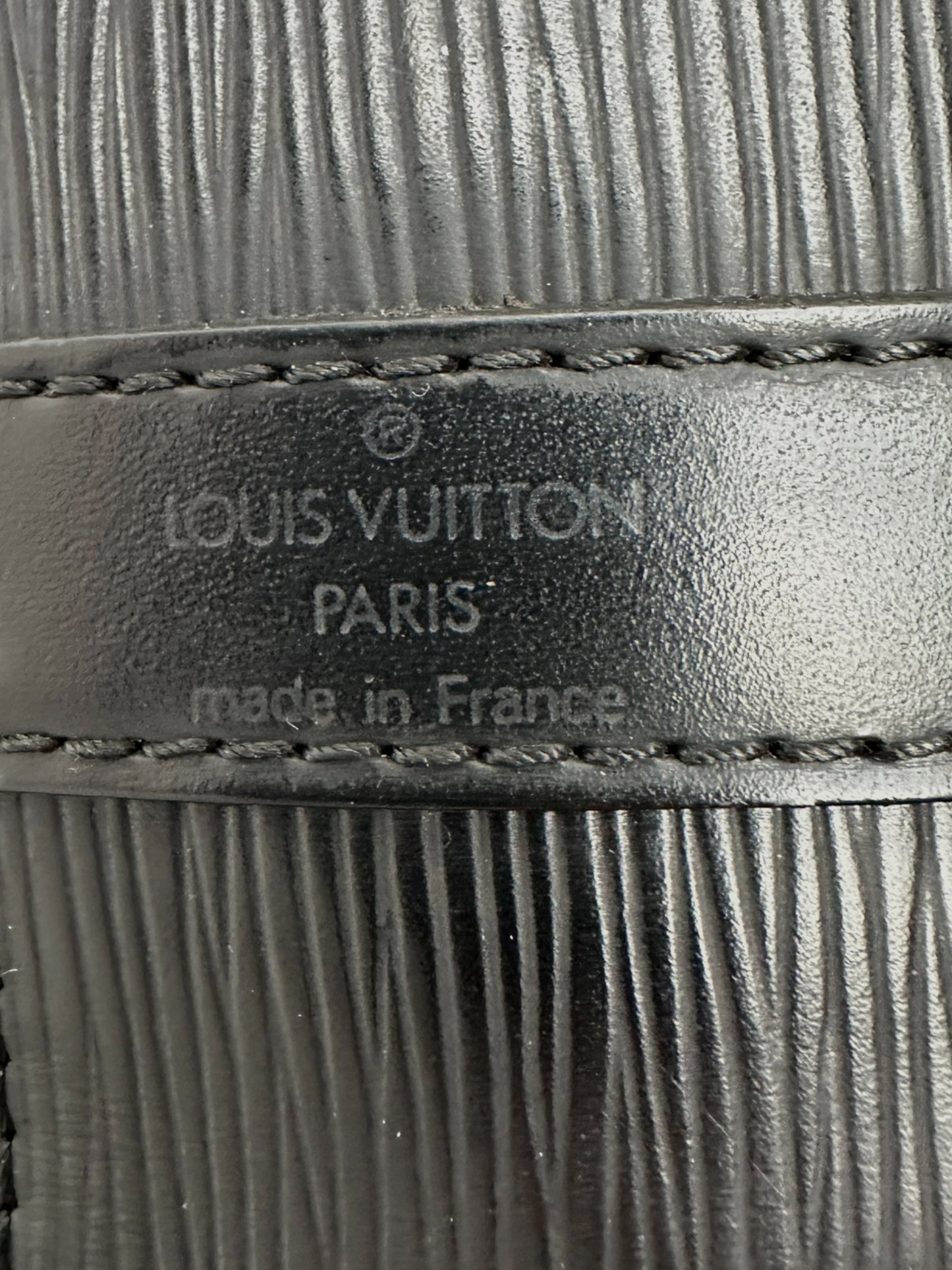 Louis Vuittton Petit Noe EPI black