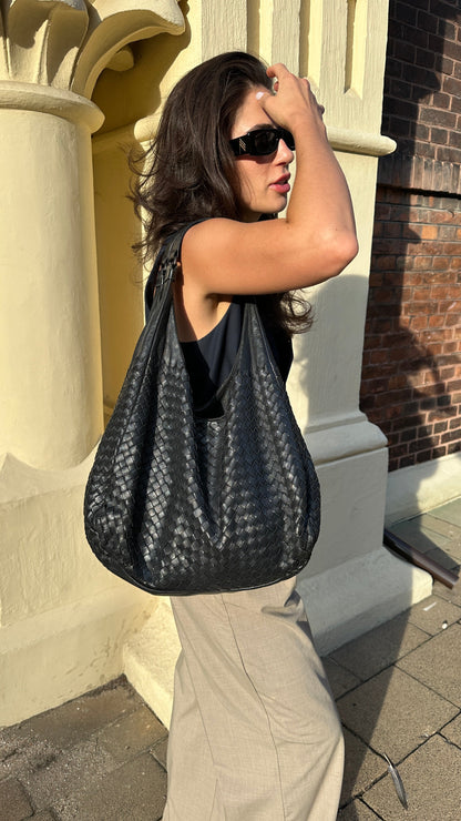 Bottega Veneta Intrecciato Hobo Large