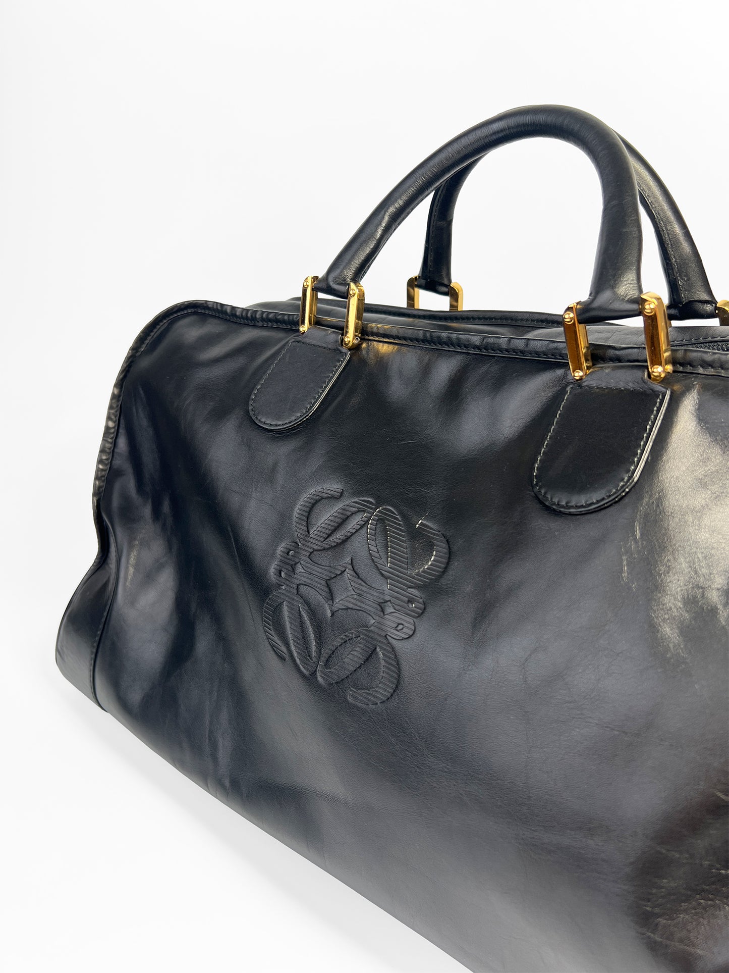 Loewe Amazona Travel