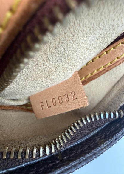 Louis Vuitton Looping MM