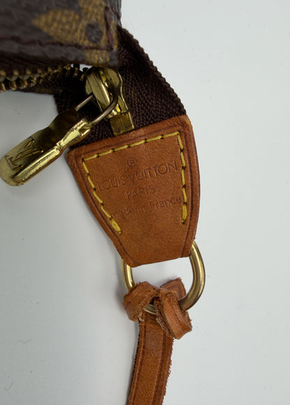 Louis Vuitton Pochette