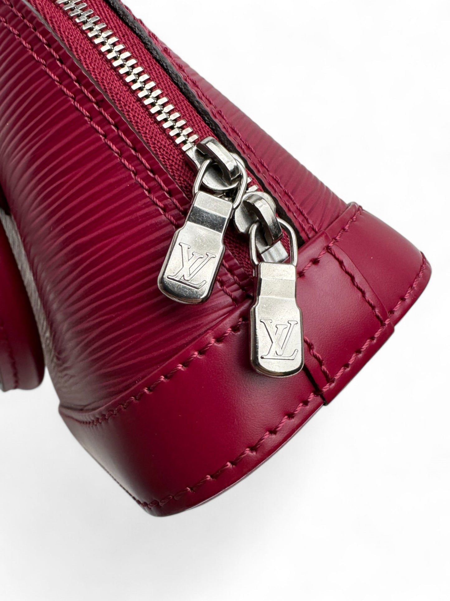 Louis Vuitton Alma Nano