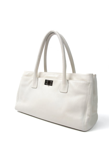 Chanel White Cavier 2.55 Executive Tote