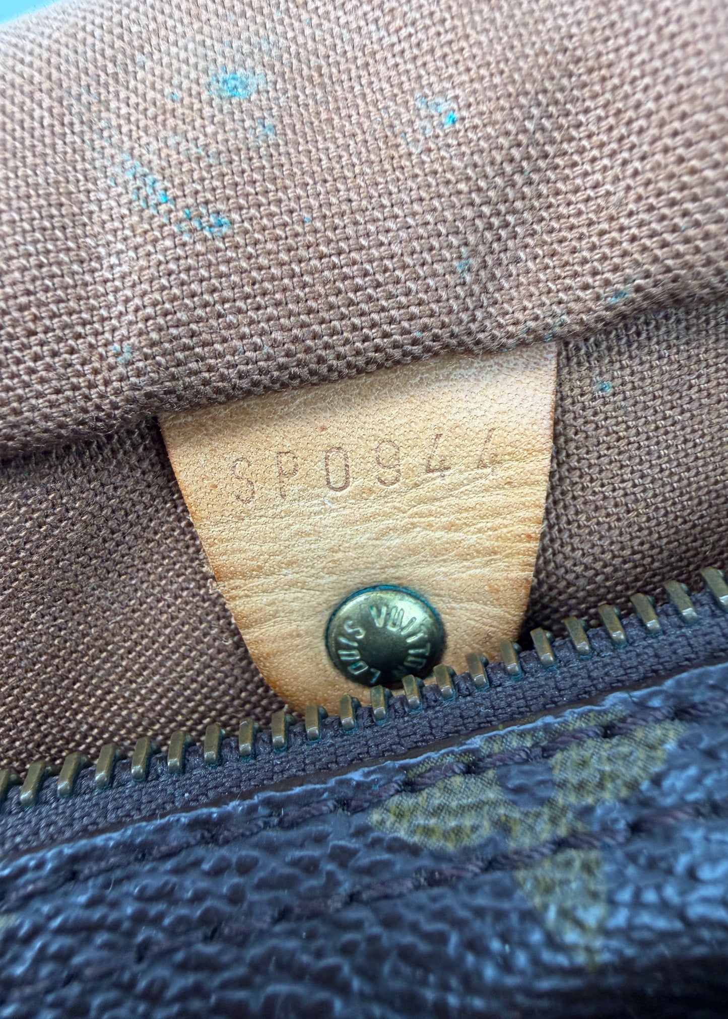 Louis Vuitton Speedy 30