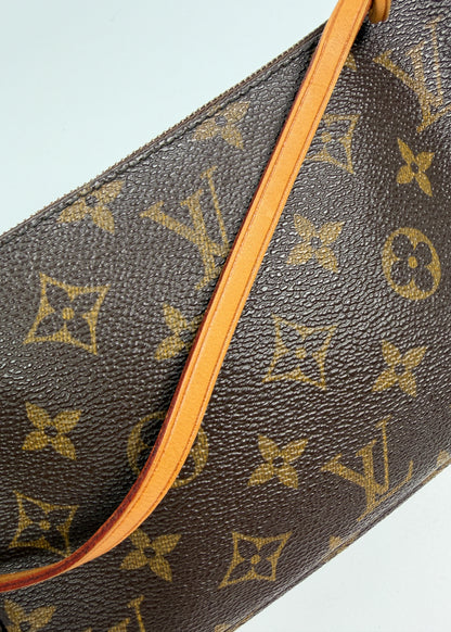 LV Pochette