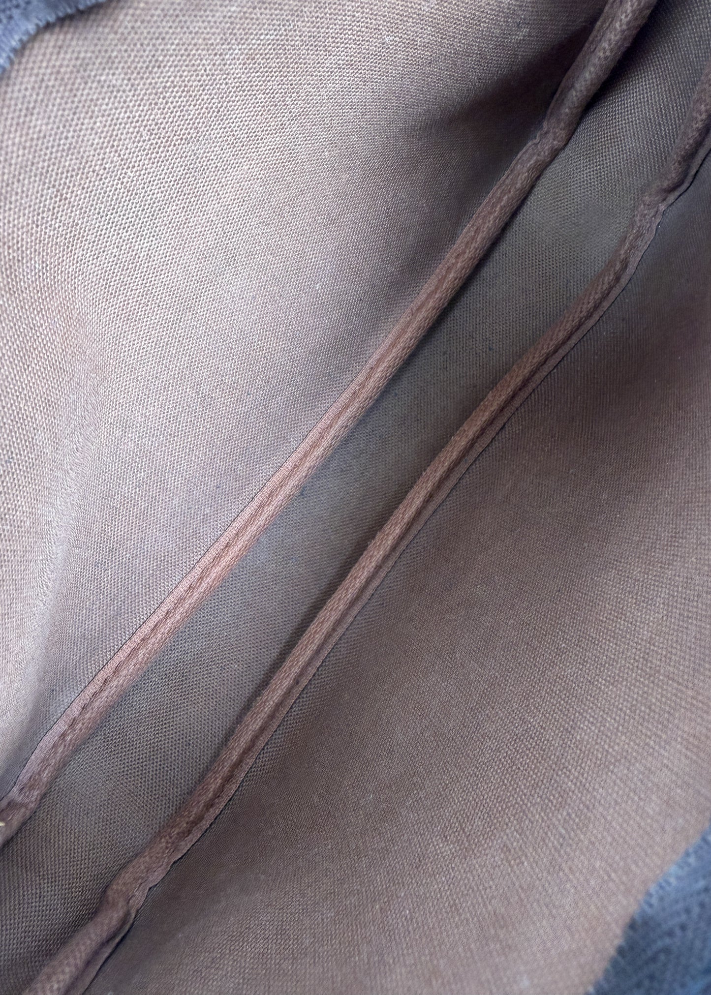 LV Pochette