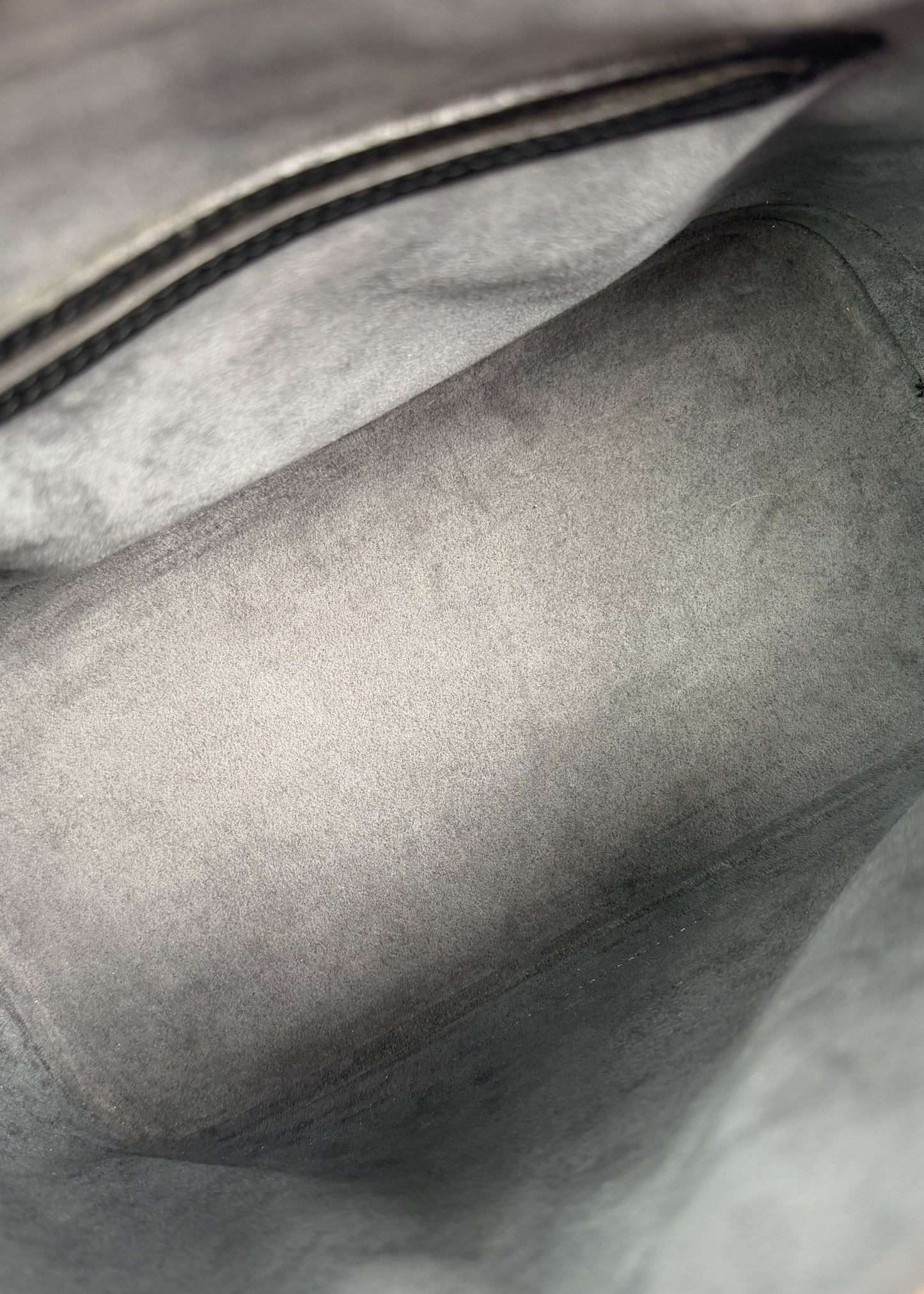 LV Alma PM Epi Black