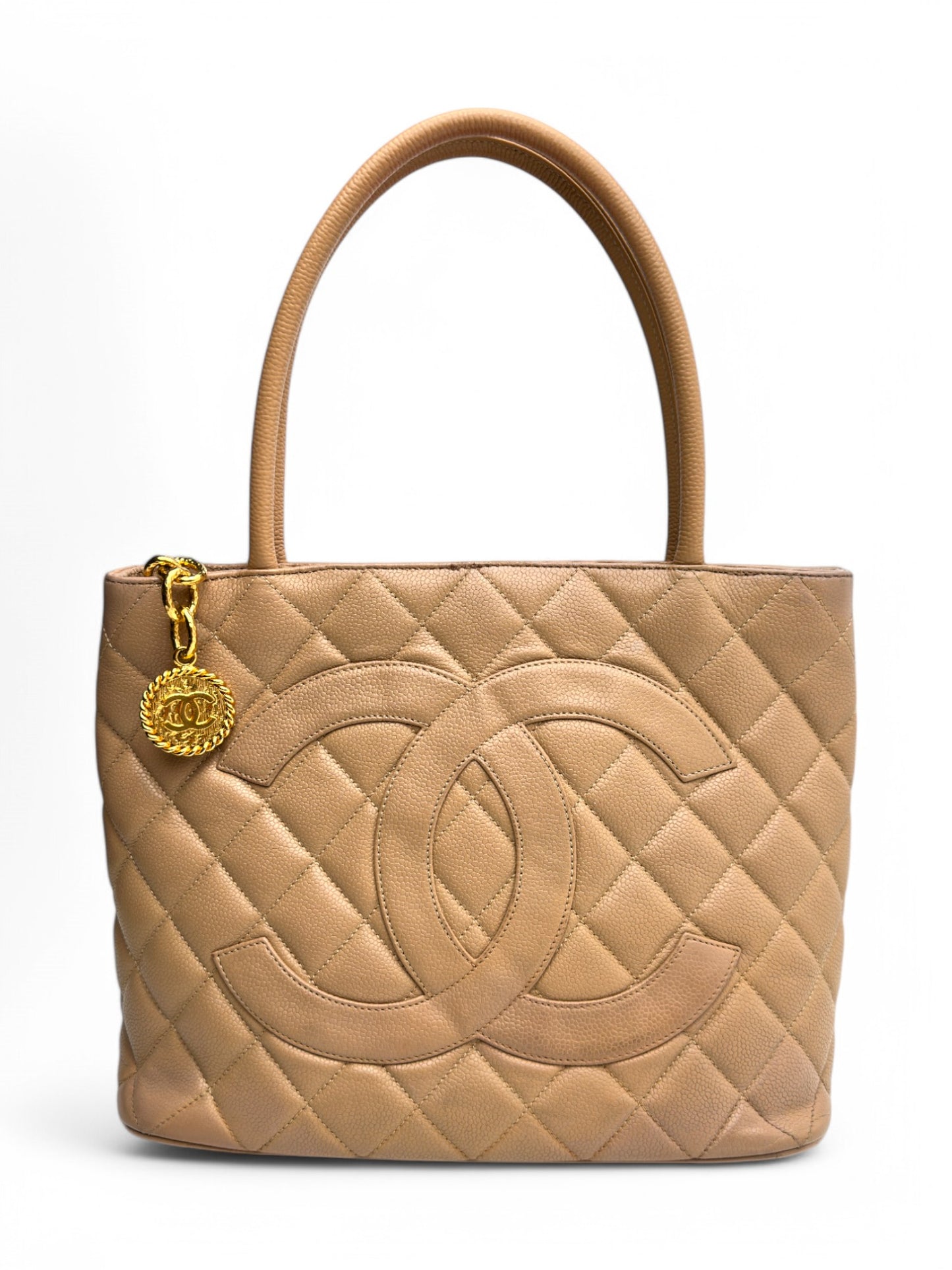 Chanel-Medaillon