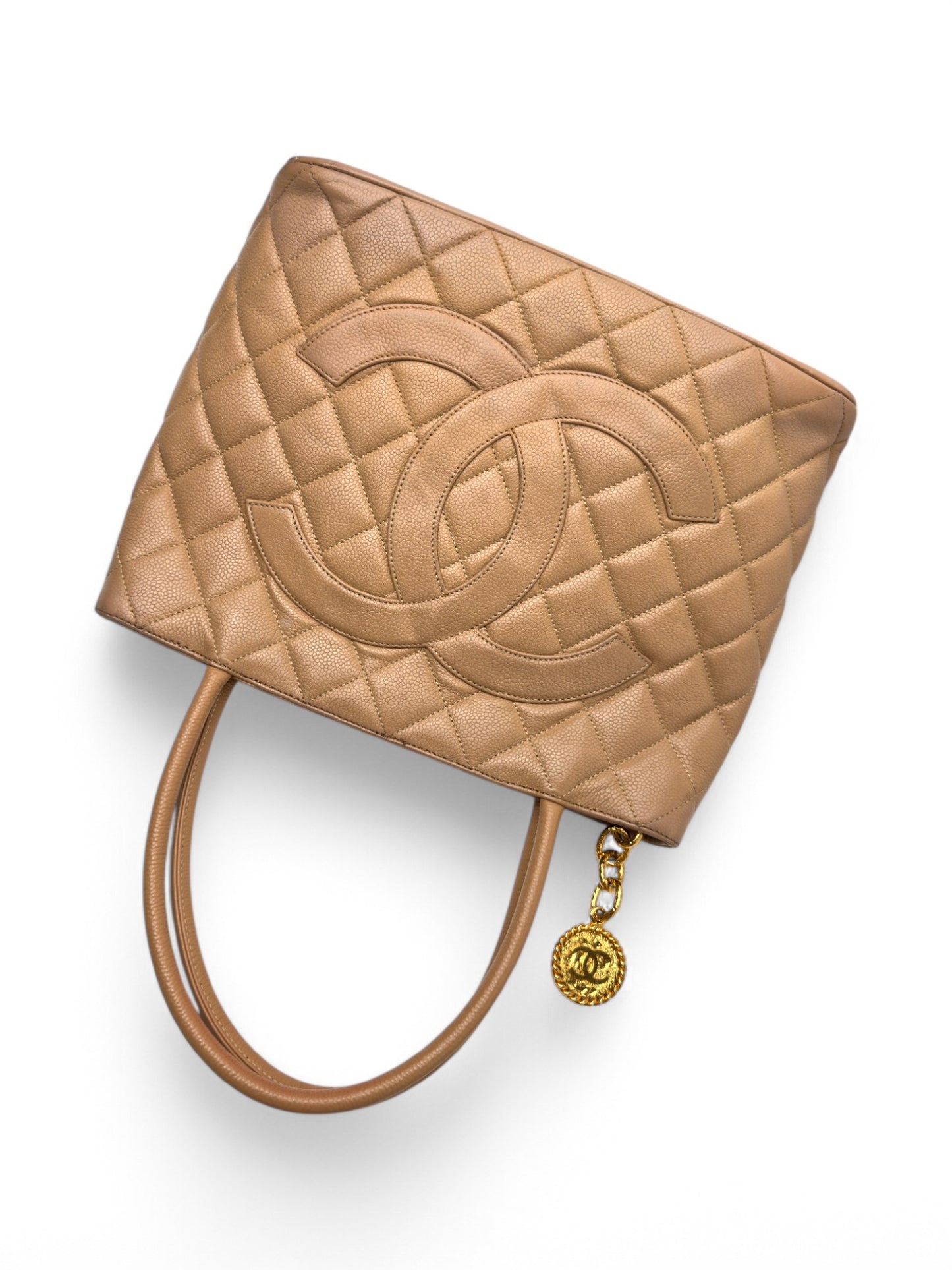 Chanel-Medaillon