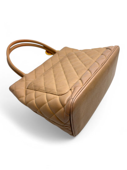 Chanel-Medaillon