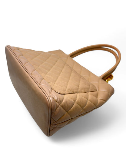 Chanel-Medaillon