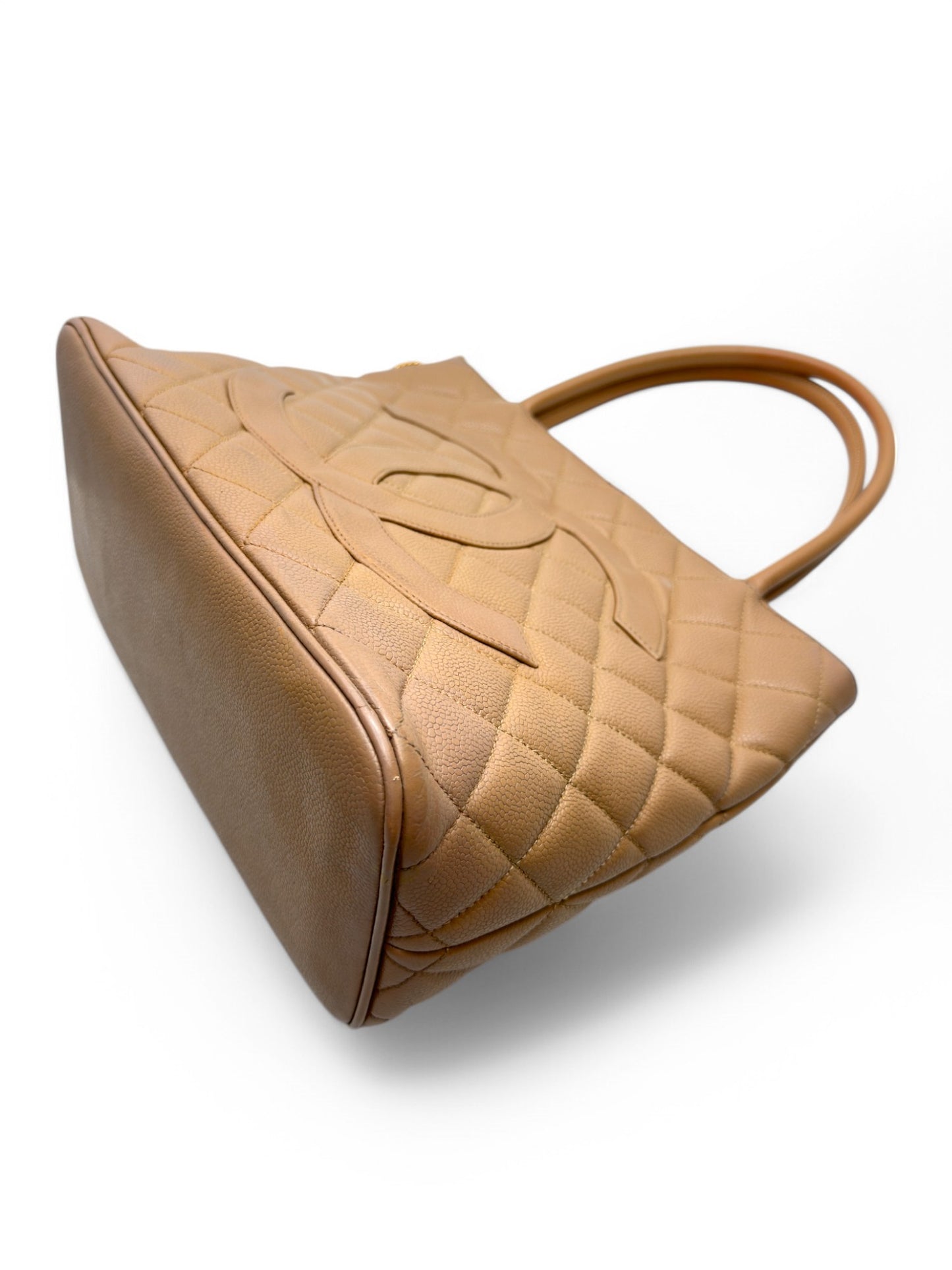 Chanel-Medaillon