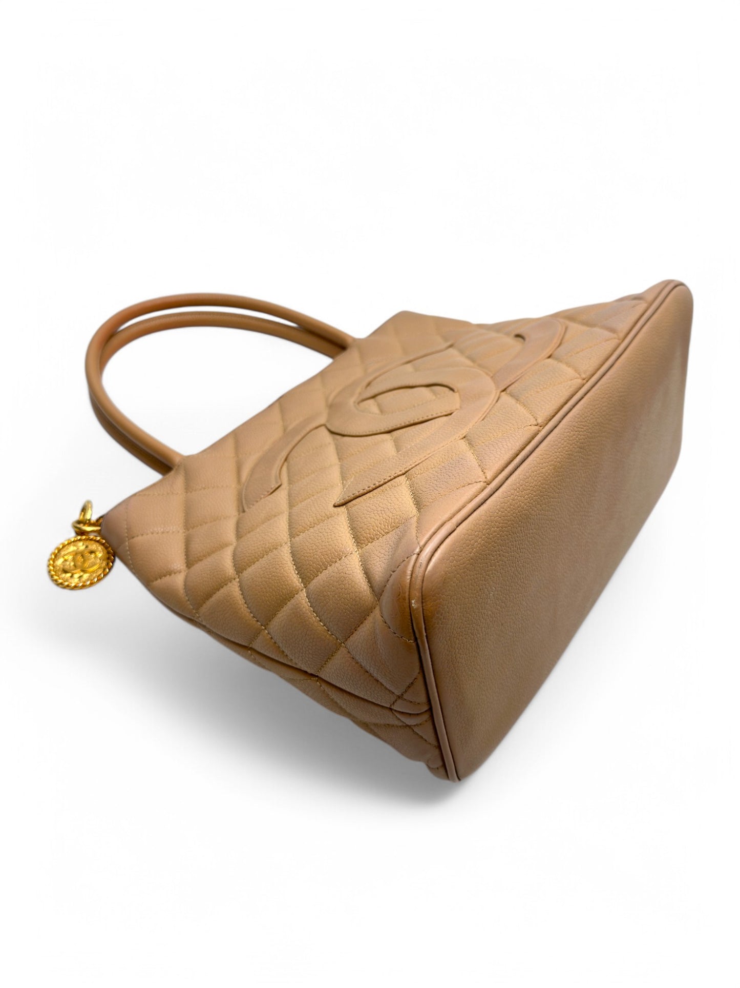 Chanel-Medaillon