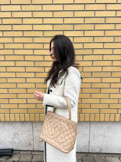 Chanel-Medaillon
