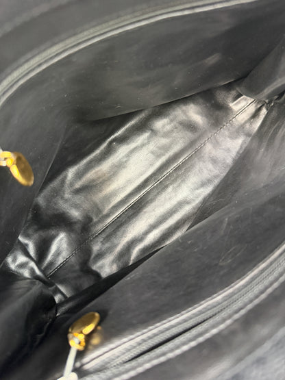 Chanel Caviar Chain Shoulder Bag