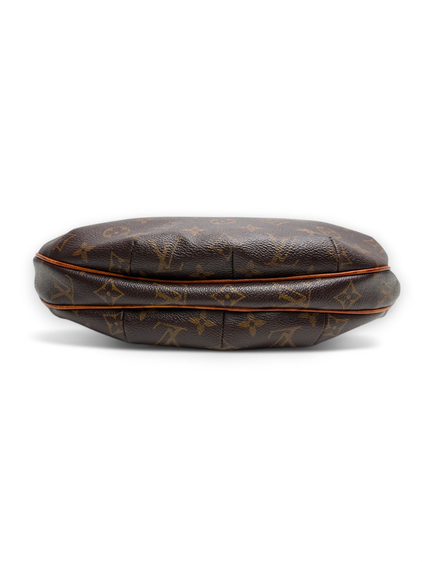Louis Vuitton Croissant MM