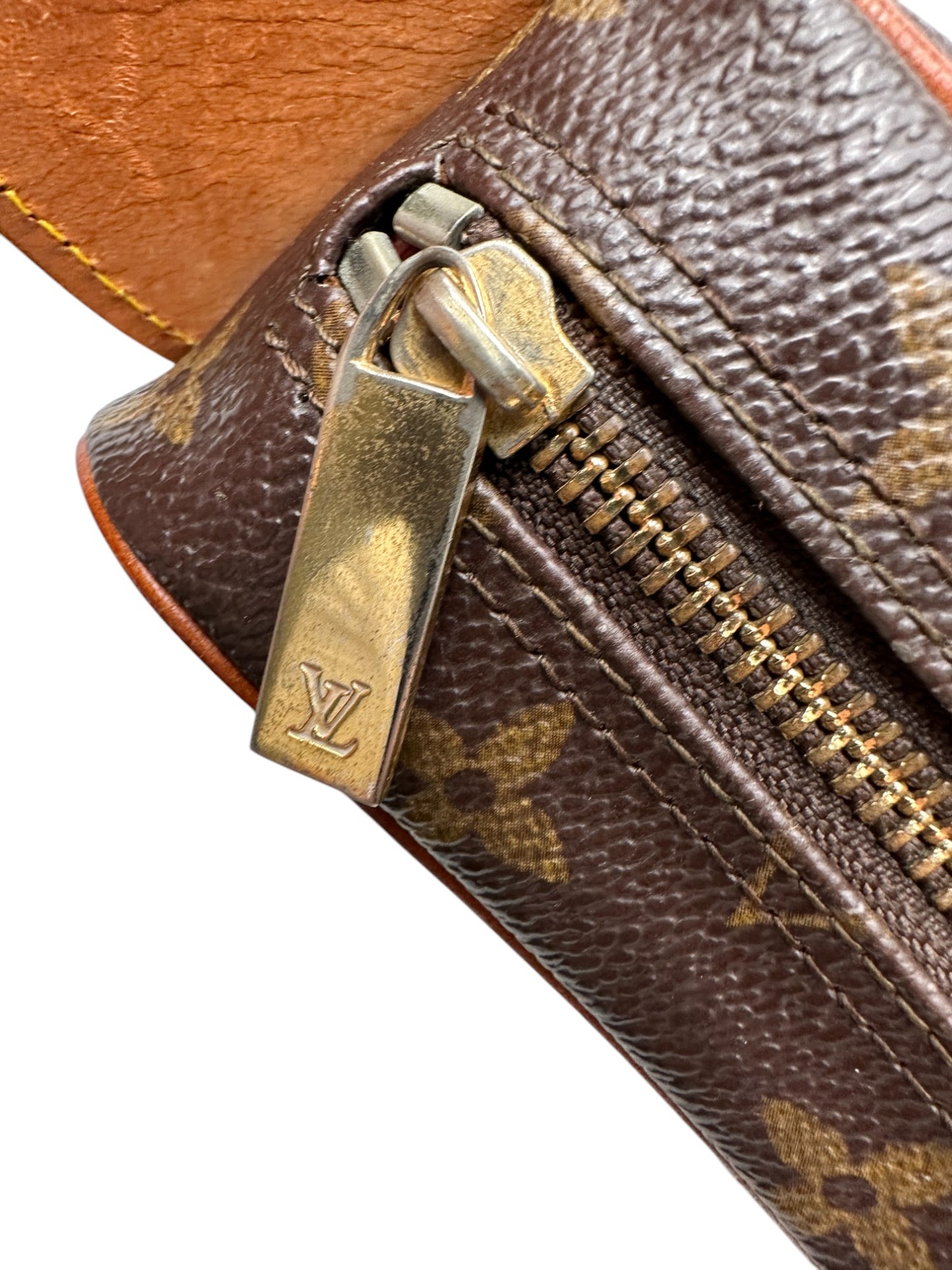 Louis Vuitton Croissant MM