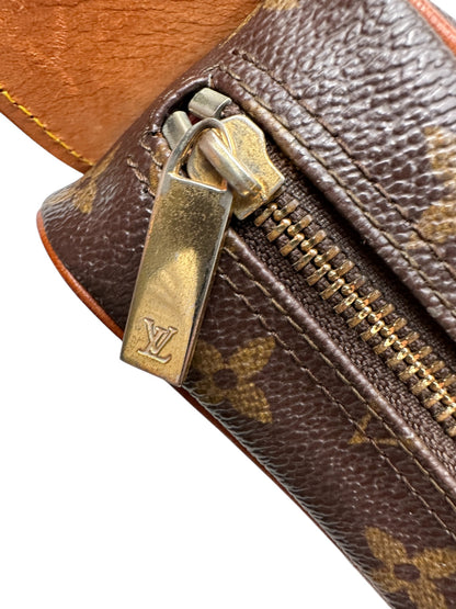 Louis Vuitton Croissant MM