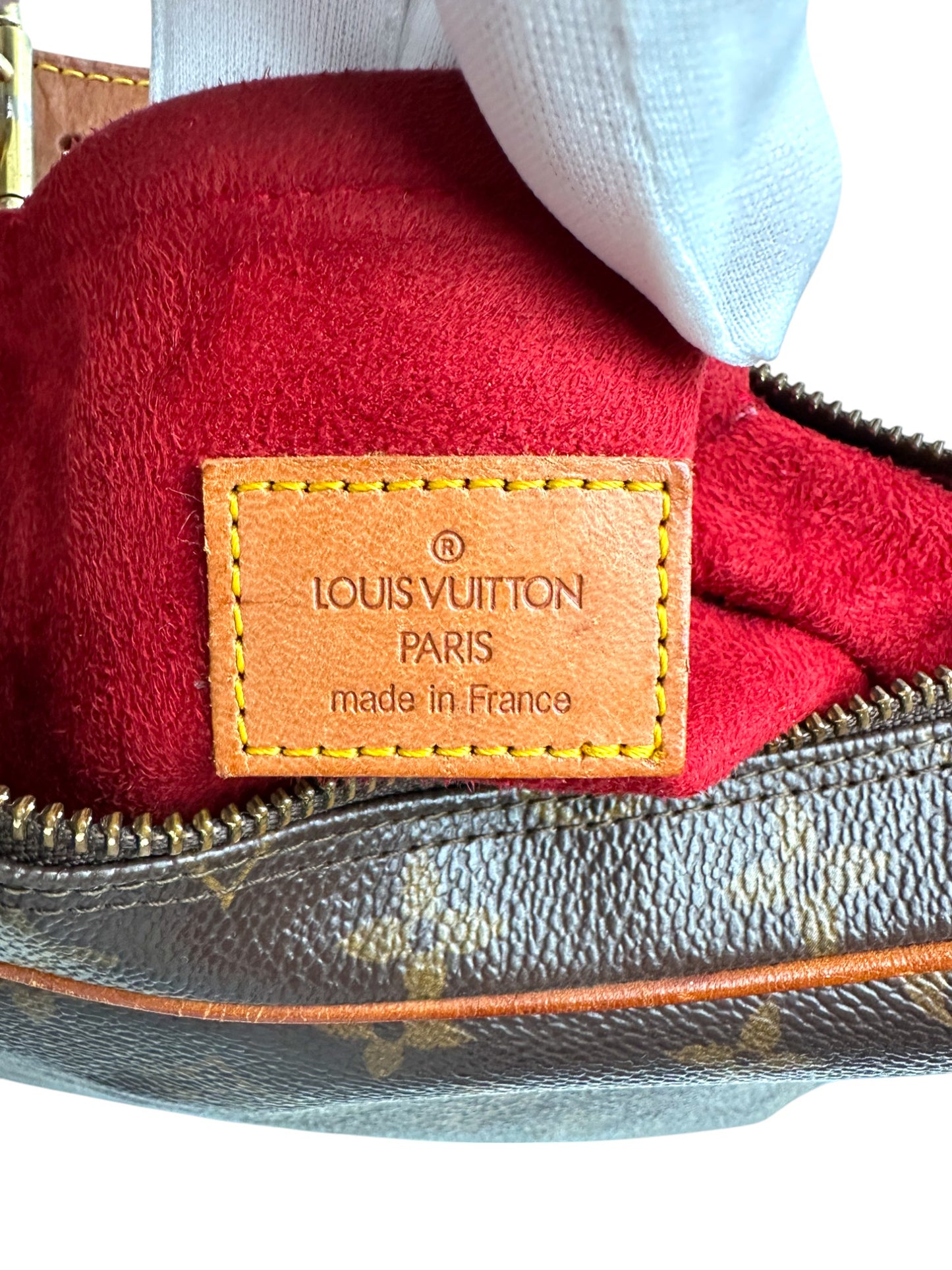 Louis Vuitton Croissant MM