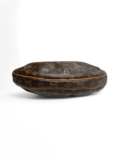 Louis Vuitton Croissant GM