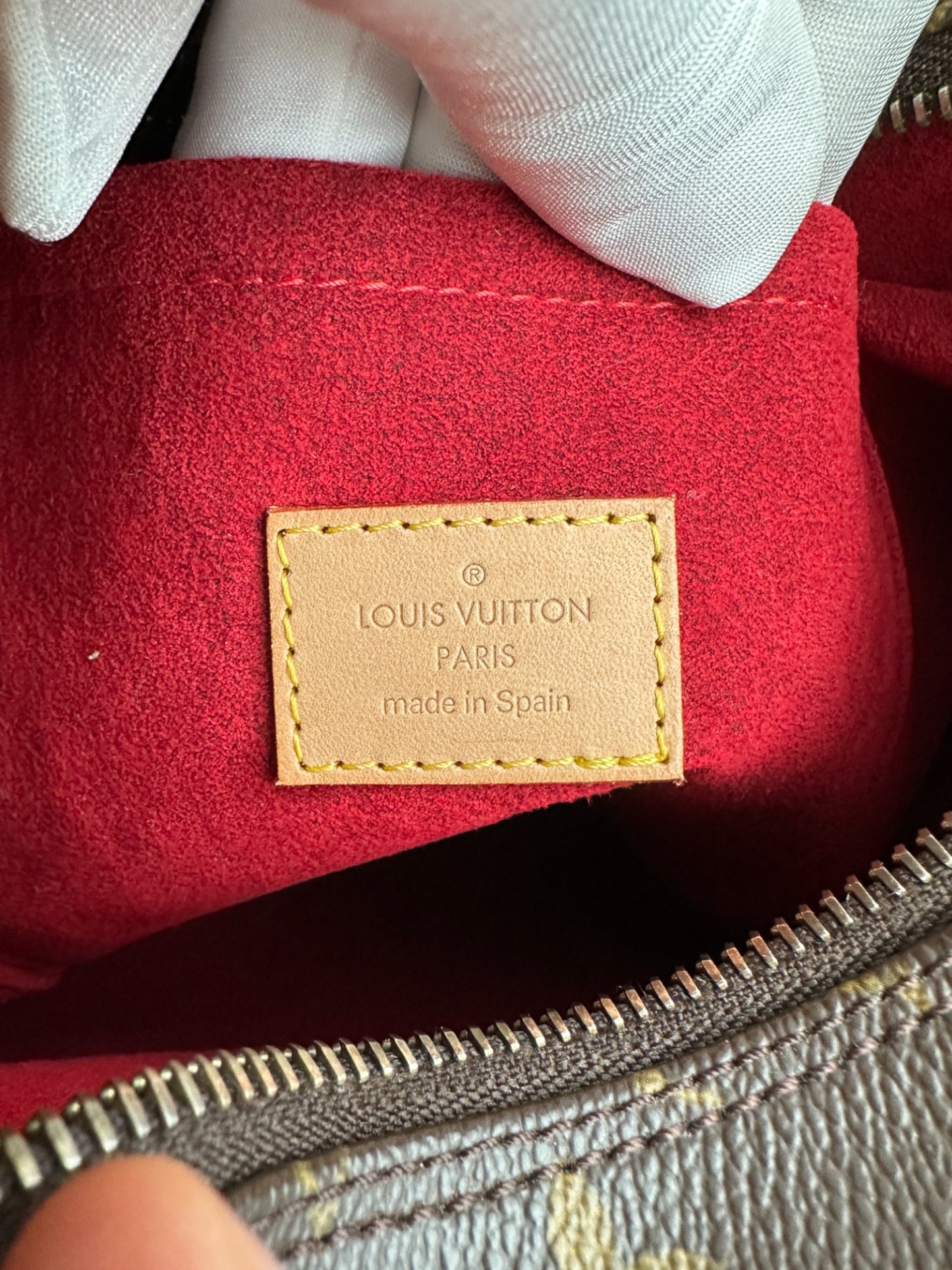 Louis Vuitton Croissant GM