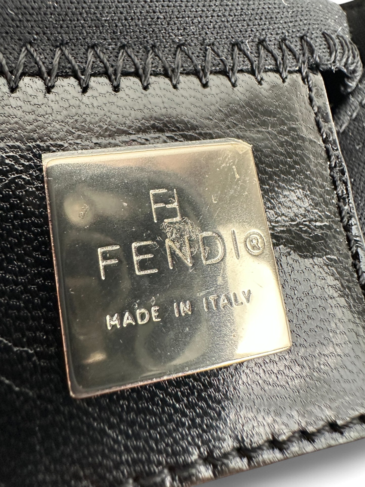 Fendi nano croissant