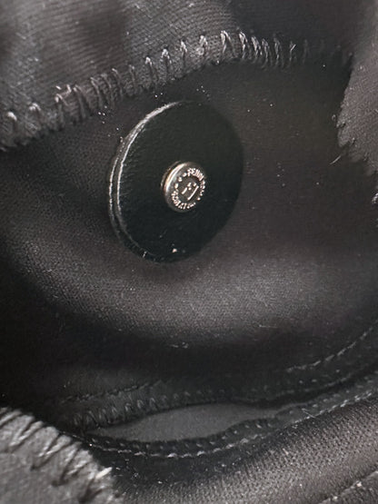 Fendi nano croissant