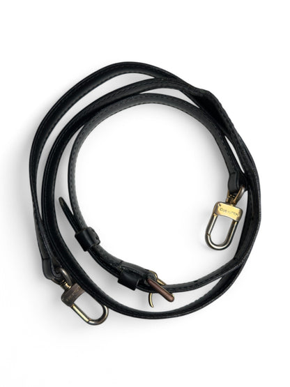 Louis Vuitton Alma Epi black