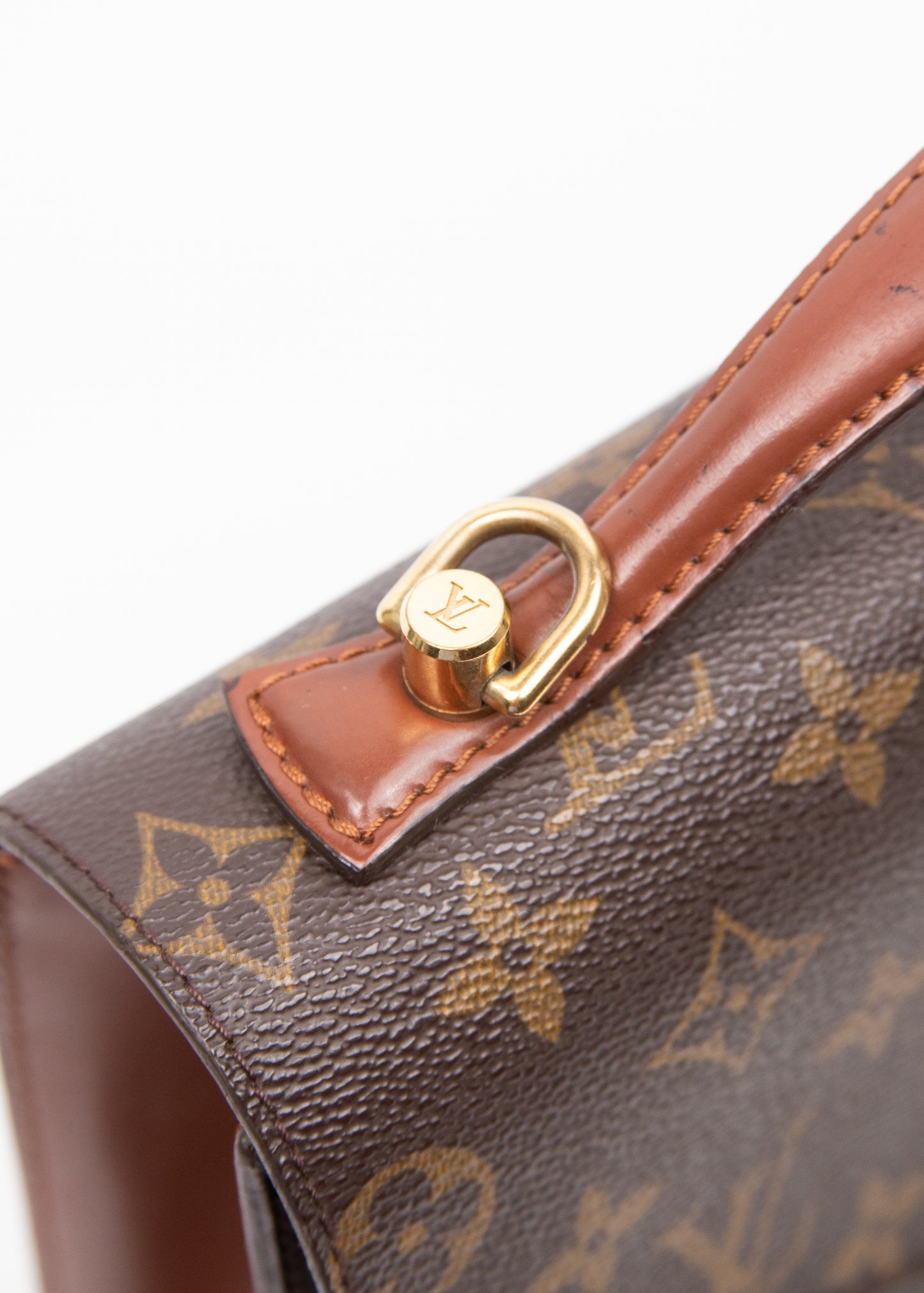 Louis Vuitton Macenau