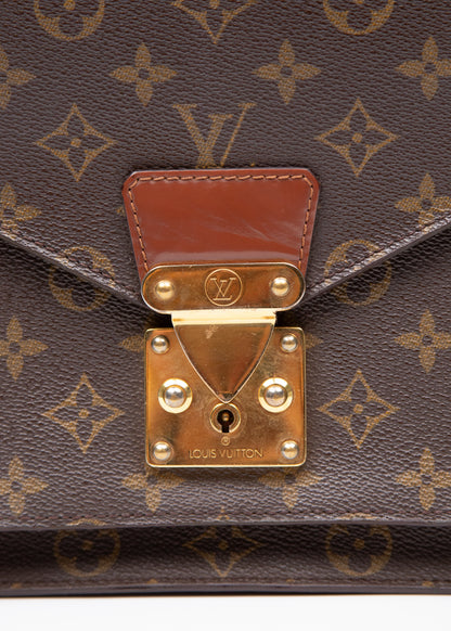 Louis Vuitton Macenau