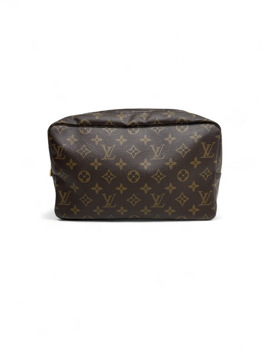 Louis Vuitton Toiletry 28