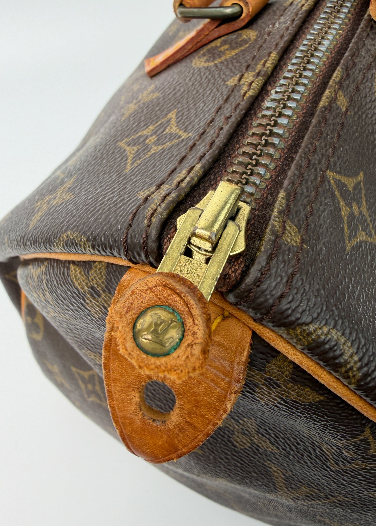 Louis Vuitton Speedy 30