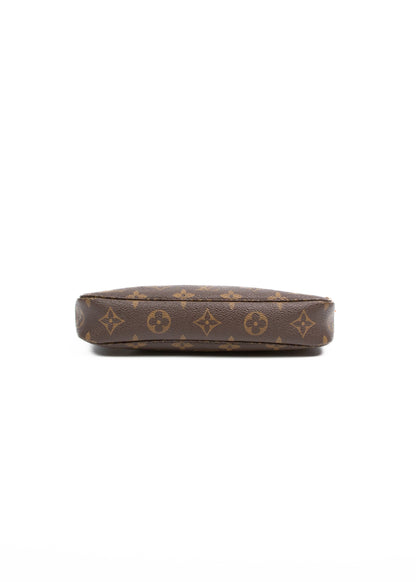 LV Pochette
