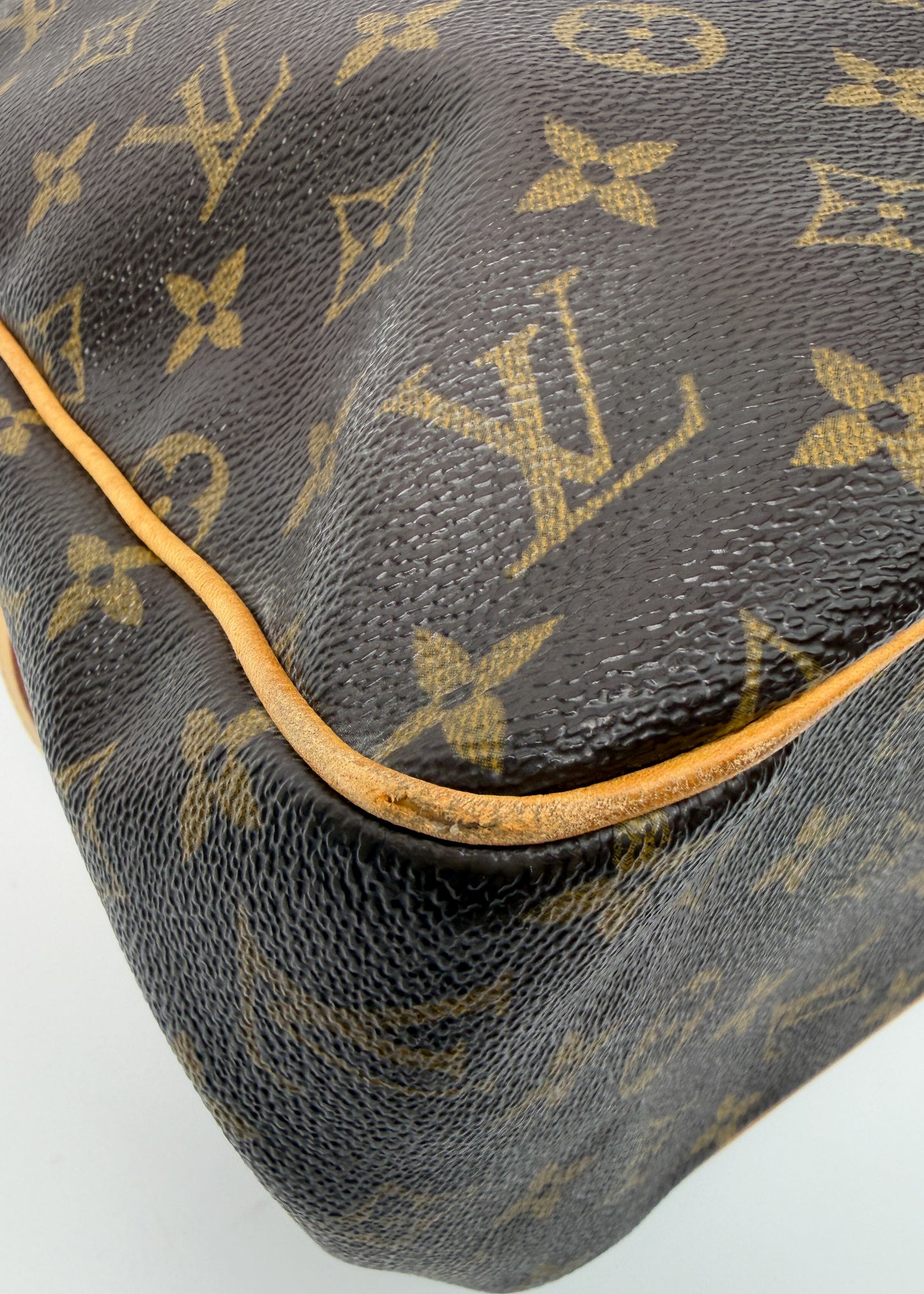 Louis Vuitton Batignolles Vertical