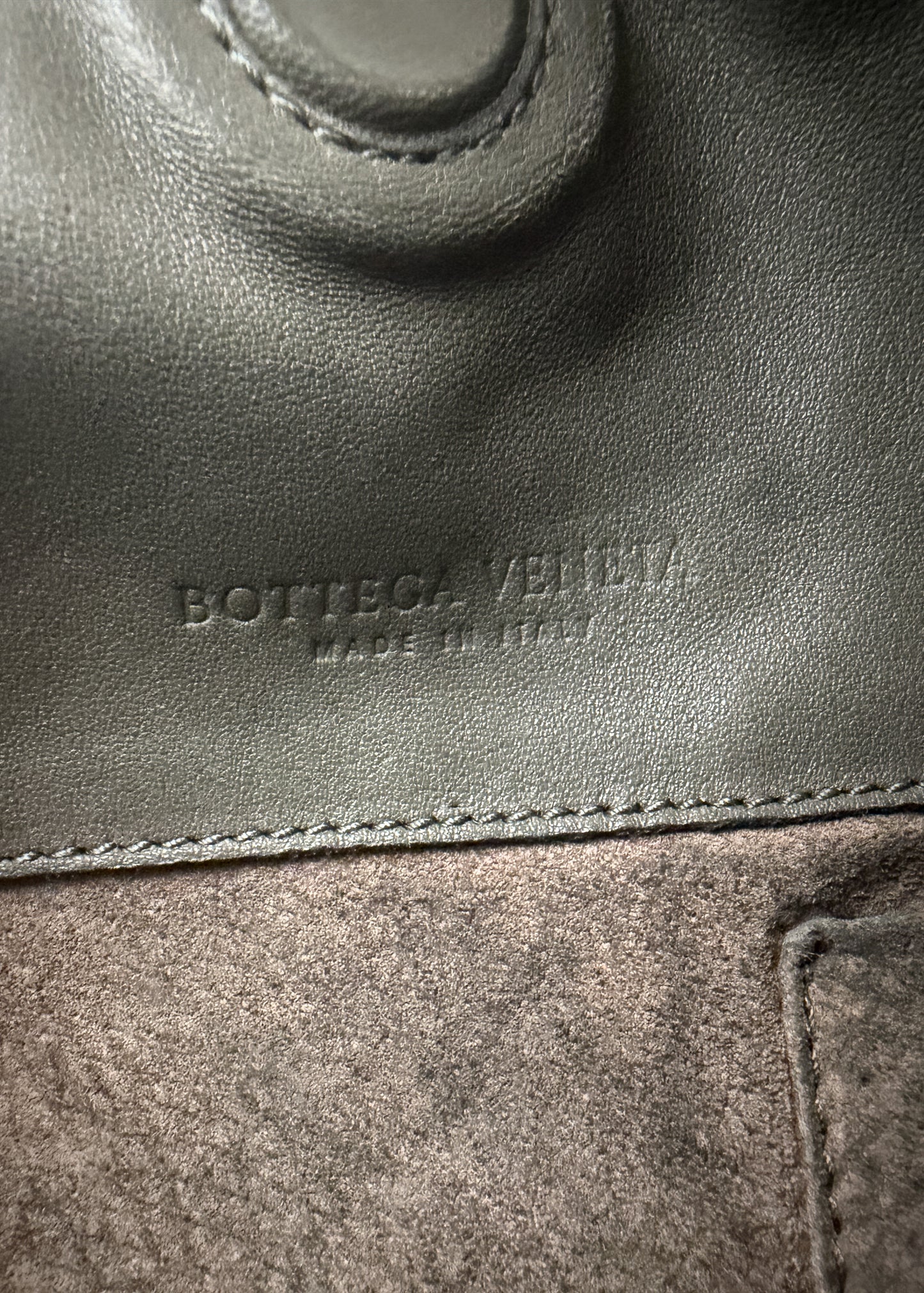 Bottega Veneta Intrecciato Hobo Medium