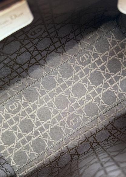 Lady Dior Medium