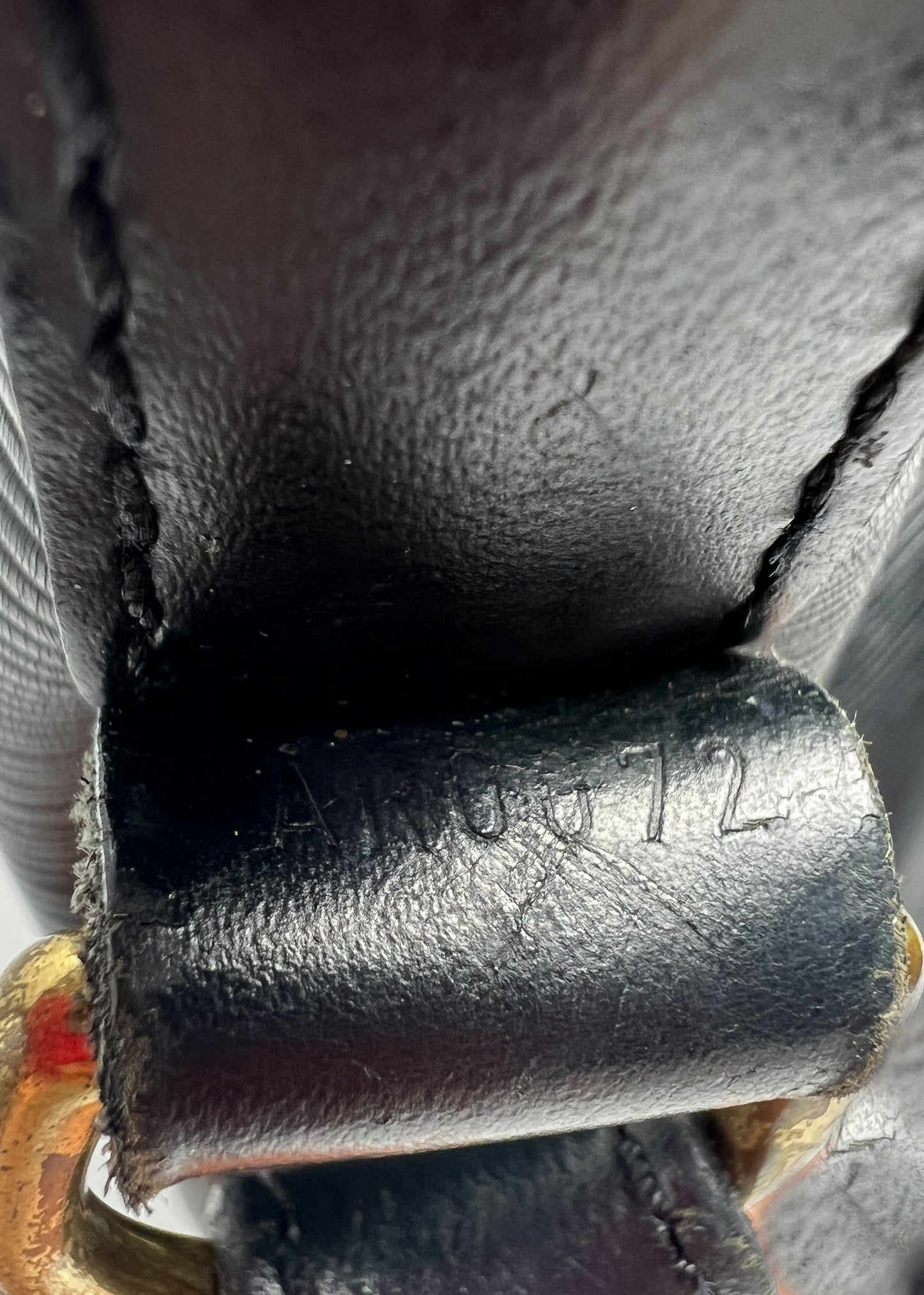 Louis Vuitton Bucket GM Epi Black