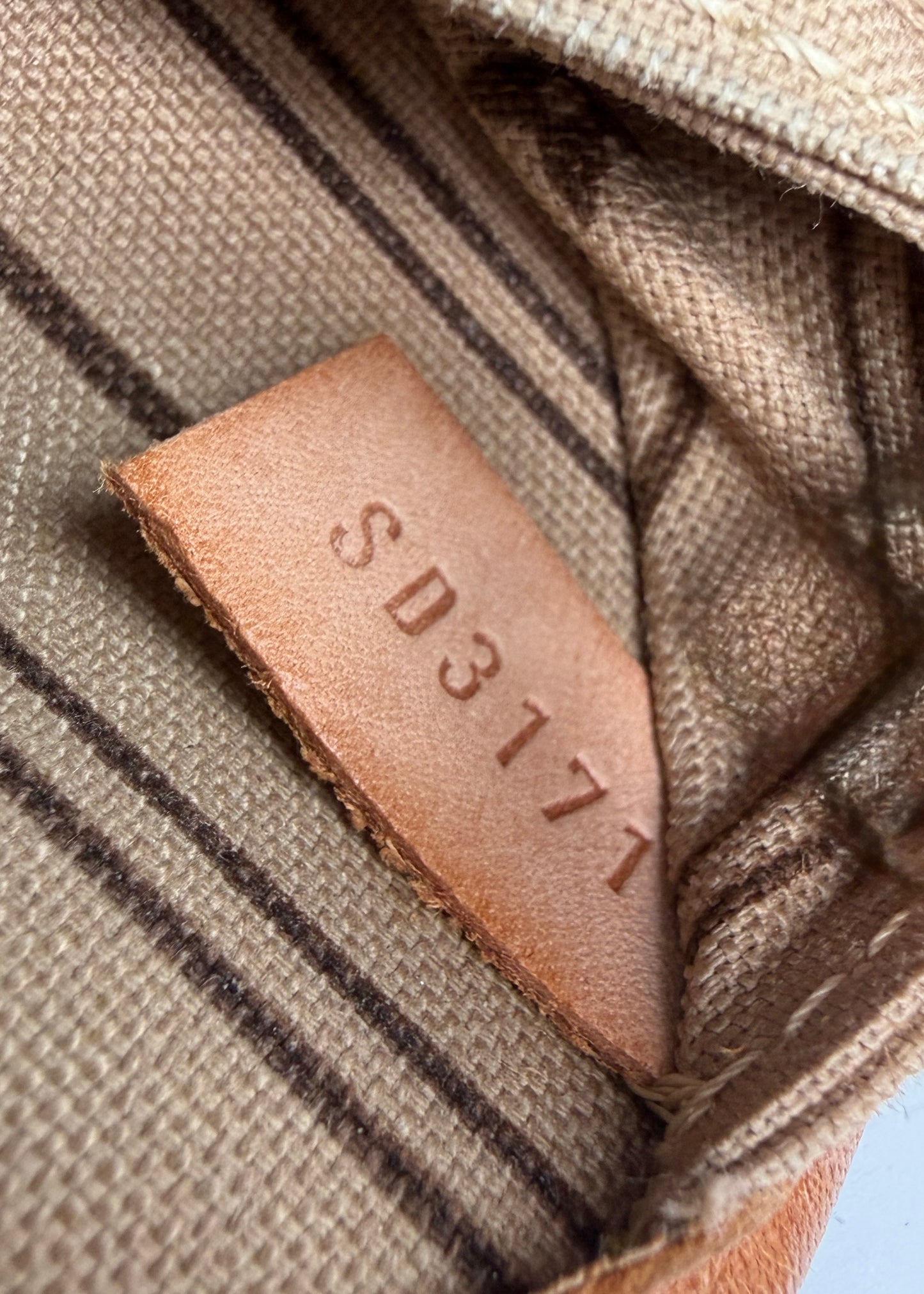 Louis Vuitton Neverfull