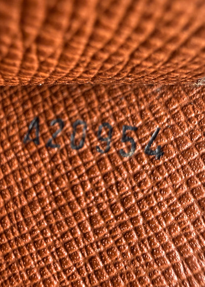 Louis Vuitton Macenau