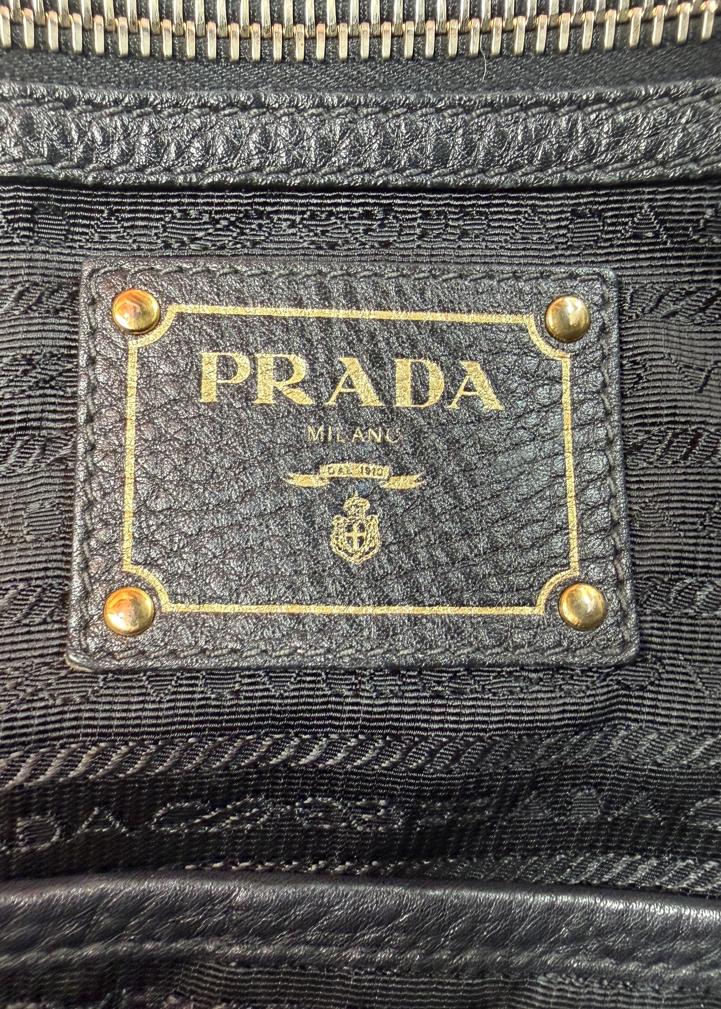 Prada Vitello Daino Large